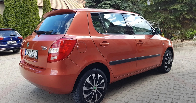 Skoda Fabia cena 15900 przebieg: 125000, rok produkcji 2007 z Strzegom małe 742